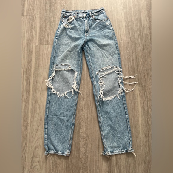 American Eagle Outfitters Distressed Blue Straight Jeans size 2 - Picture 3 of 9